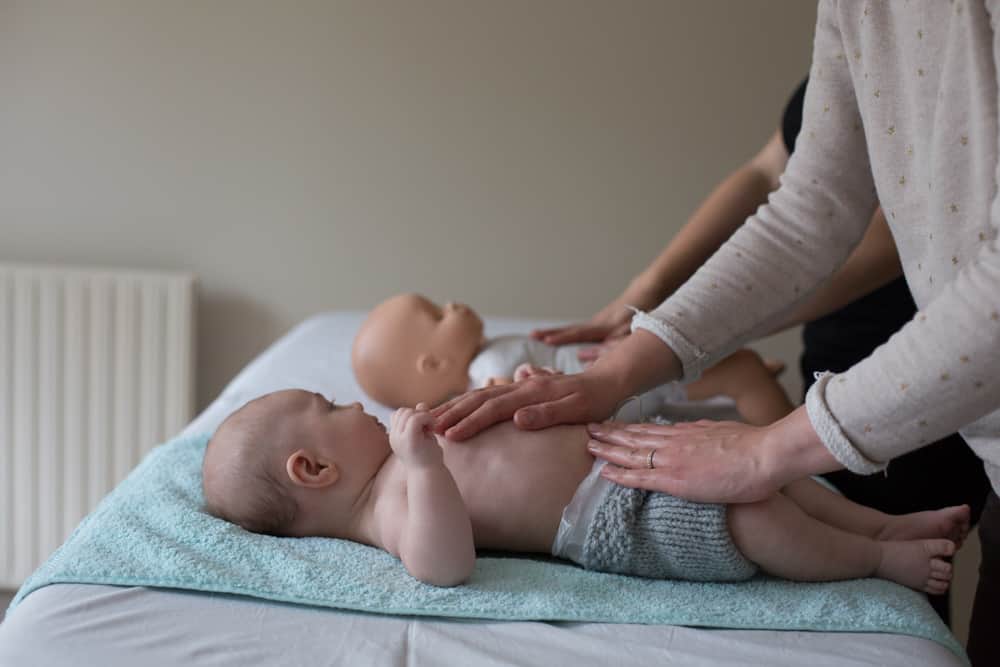 apprendre à masser son bébé à lyon